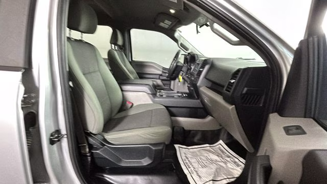 2015 Silver Ford F-150 XL 4X4 Truck