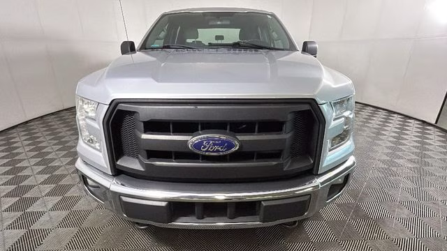 2015 Silver Ford F-150 XL 4X4 Truck