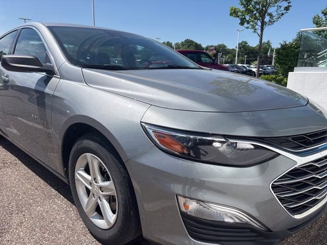 2023 Sterling Gray Metallic Chevrolet Malibu LS FWD Sedan
