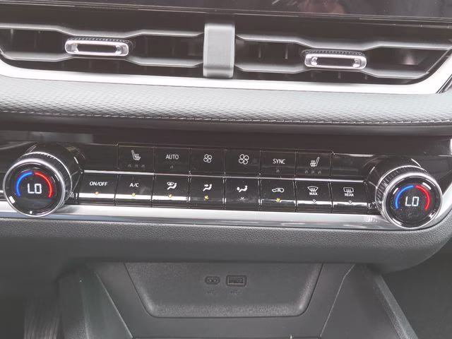 2026 Mosaic Black Metallic Chevrolet Equinox LT AWD SUV