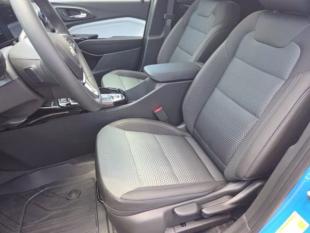 2026 Marina Blue Metallic Chevrolet Trax LT FWD SUV