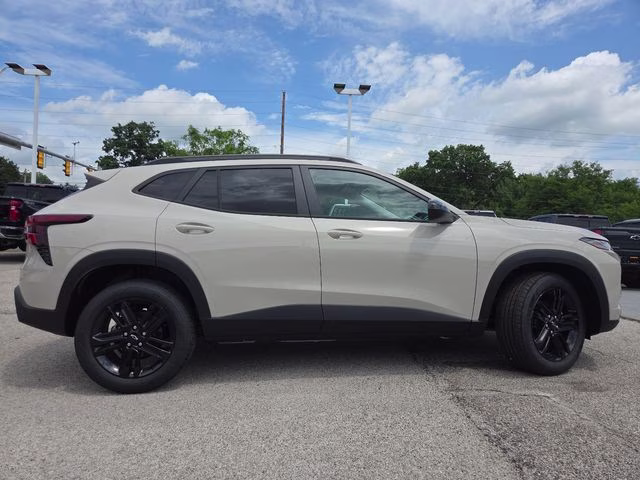 2026 White Sands Chevrolet Trax ACTIV FWD SUV