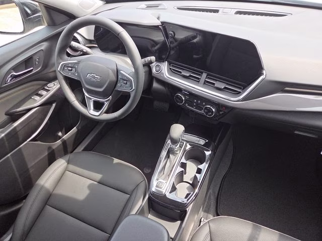 2026 White Sands Chevrolet Trax ACTIV FWD SUV