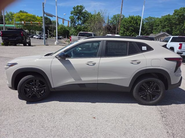 2026 White Sands Chevrolet Trax ACTIV FWD SUV