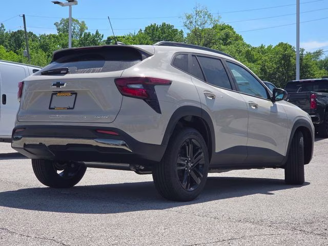 2026 White Sands Chevrolet Trax ACTIV FWD SUV