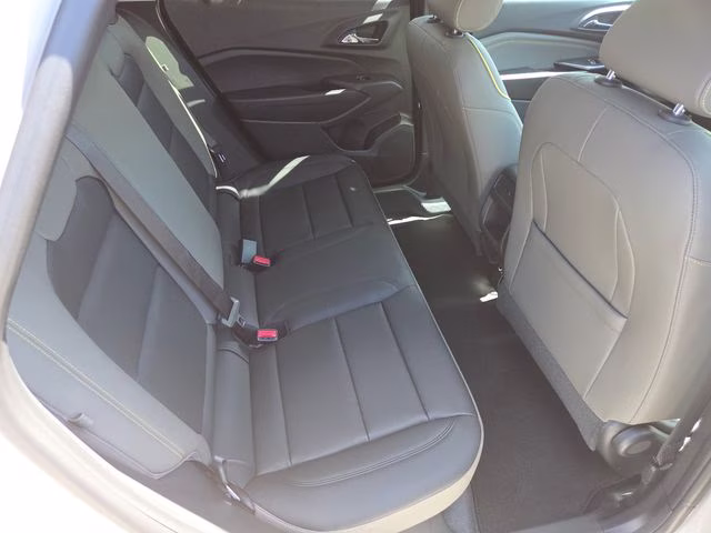 2026 White Sands Chevrolet Trax ACTIV FWD SUV