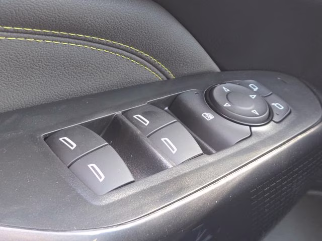 2026 White Sands Chevrolet Trax ACTIV FWD SUV