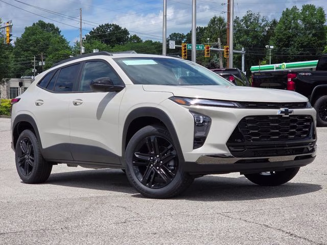 2026 White Sands Chevrolet Trax ACTIV FWD SUV