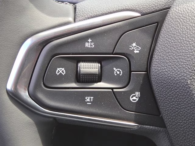 2026 White Sands Chevrolet Trax ACTIV FWD SUV