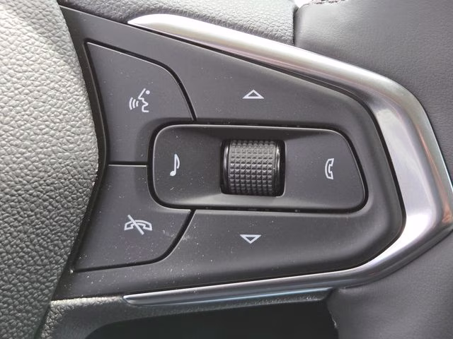 2026 White Sands Chevrolet Trax ACTIV FWD SUV