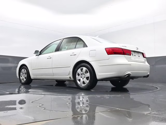 2009 Powder White Pearl Hyundai Sonata GLS V6 FWD Sedan