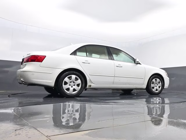 2009 Powder White Pearl Hyundai Sonata GLS V6 FWD Sedan
