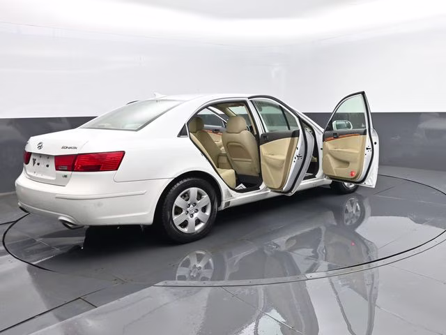 2009 Powder White Pearl Hyundai Sonata GLS V6 FWD Sedan