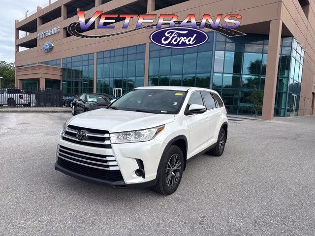 2019 Blizzard Pearl Toyota Highlander LE FWD SUV