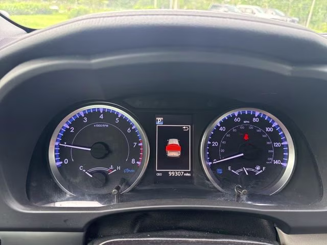2019 Blizzard Pearl Toyota Highlander LE FWD SUV