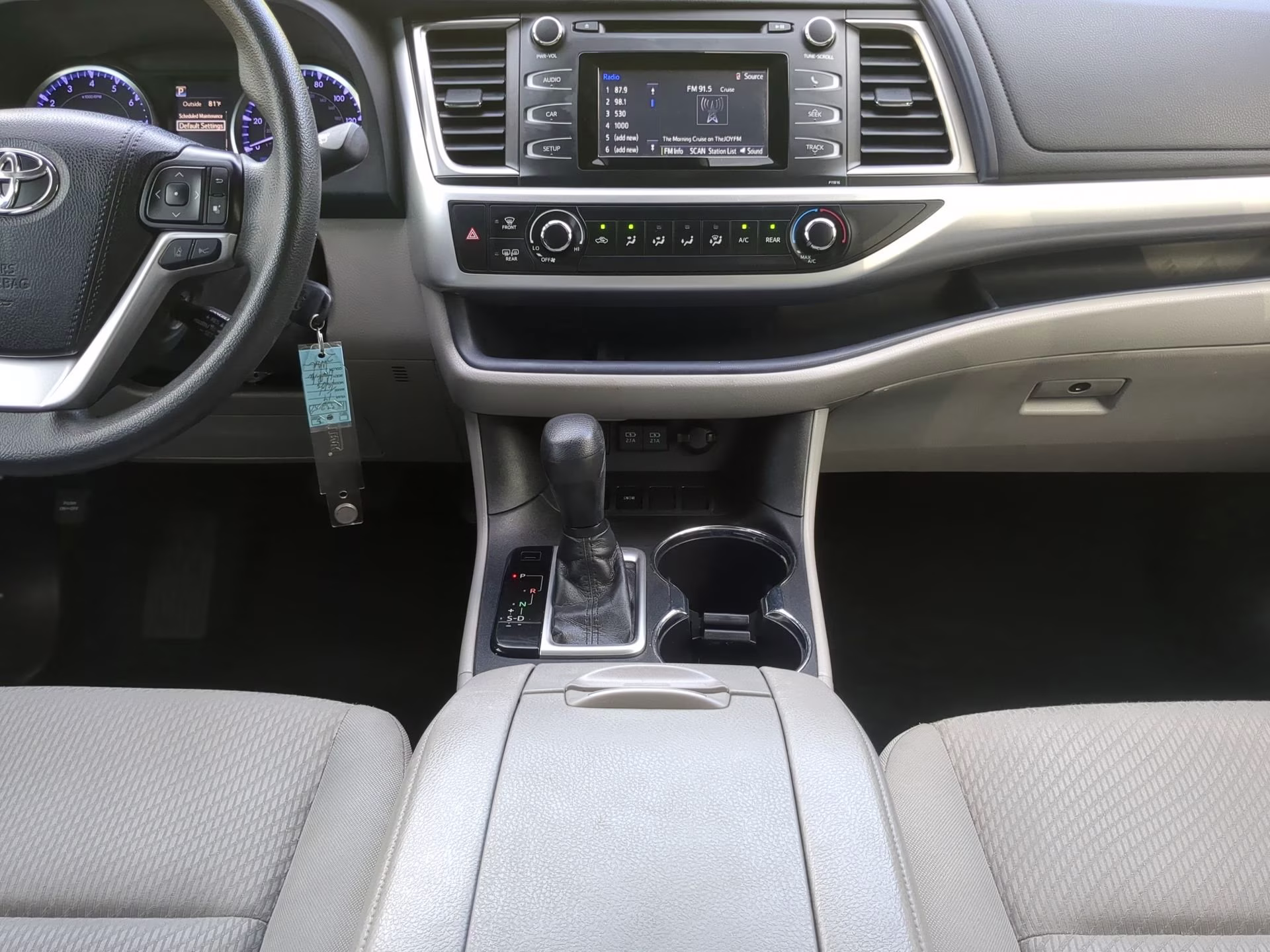 2019 Blizzard Pearl Toyota Highlander LE FWD SUV