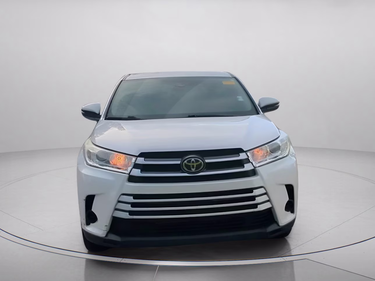 2019 Blizzard Pearl Toyota Highlander LE FWD SUV