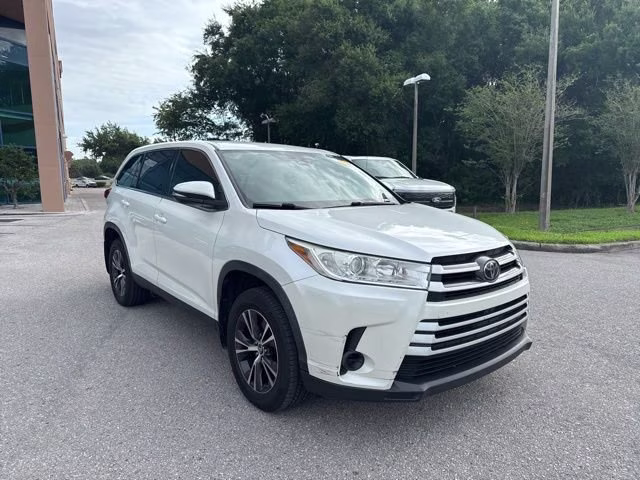 2019 Blizzard Pearl Toyota Highlander LE FWD SUV