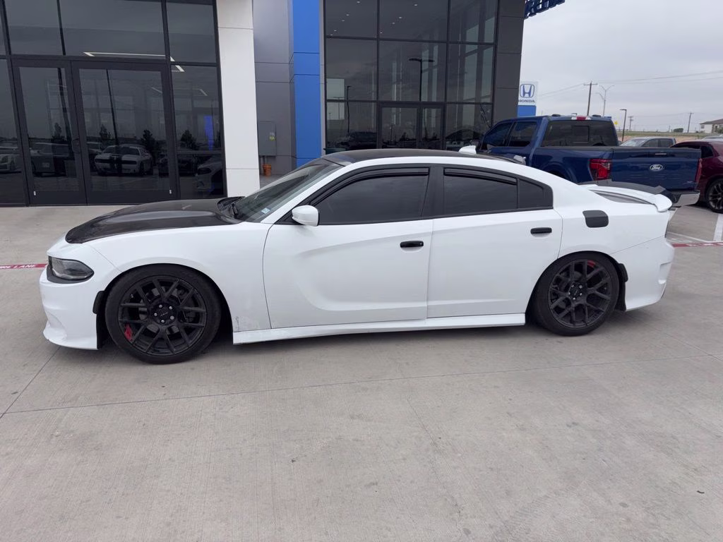 2019 Dodge Charger R/T's photo