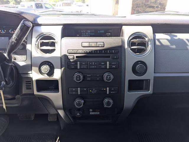 2012 Ingot Silver Metallic Ford F-150 XLT 4X4 Truck