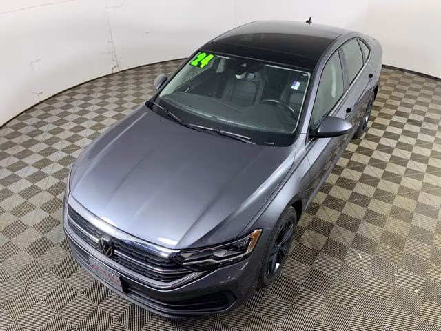 2024 Platinum Gray Metallic Volkswagen Jetta 1.5T SE FWD Sedan
