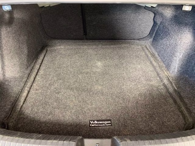 2024 Platinum Gray Metallic Volkswagen Jetta 1.5T SE FWD Sedan