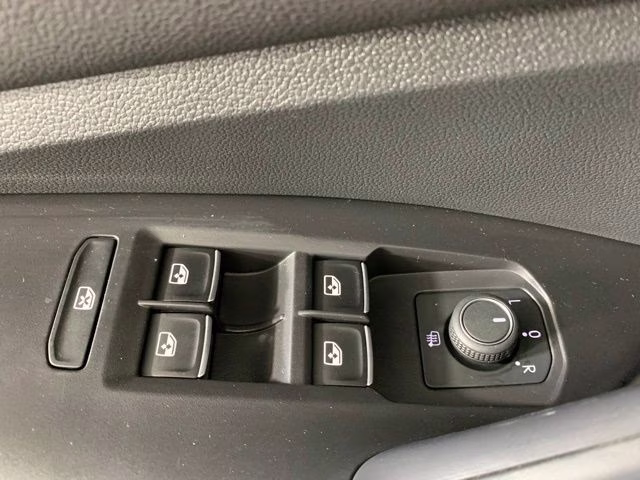 2024 Platinum Gray Metallic Volkswagen Jetta 1.5T SE FWD Sedan