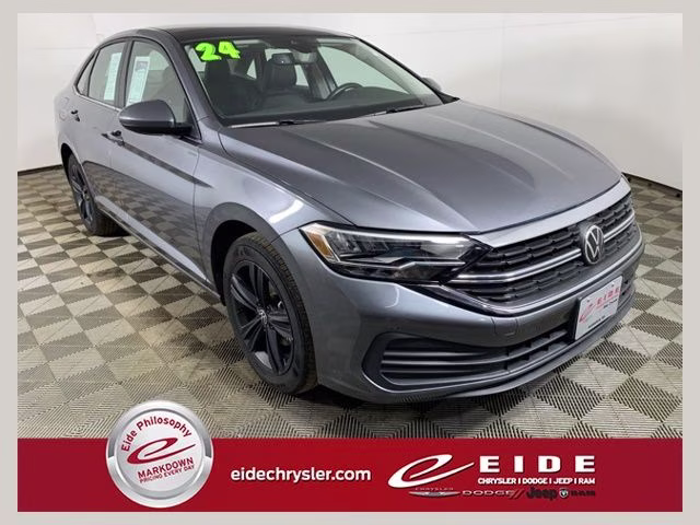 2024 Platinum Gray Metallic Volkswagen Jetta 1.5T SE FWD Sedan