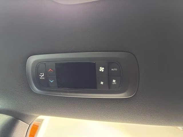 2025 Ceramic Gray Clearcoat Chrysler Pacifica Select AWD Van