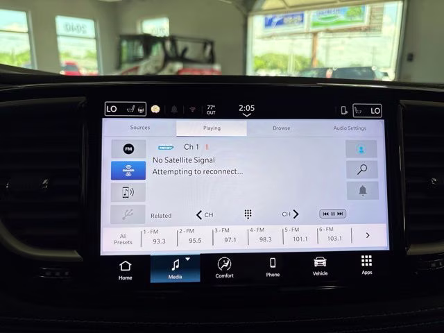 2025 Ceramic Gray Clearcoat Chrysler Pacifica Select AWD Van