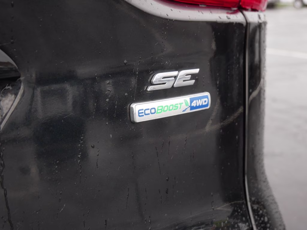 2014 Black Ford Escape SE 4X4 SUV