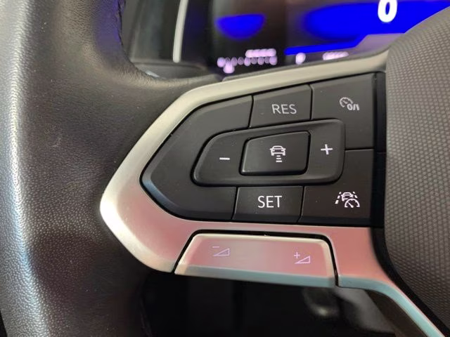 2024 Platinum Gray Metallic Volkswagen Jetta 1.5T SE FWD Sedan