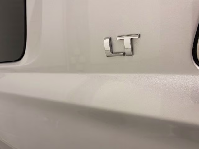 2018 Silver Ice Metallic Chevrolet Tahoe LT 4X4 SUV