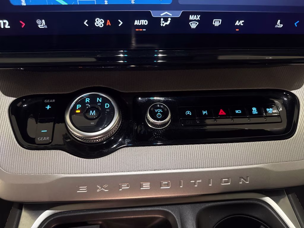 2025 Black Metallic Ford Expedition Max Active RWD SUV