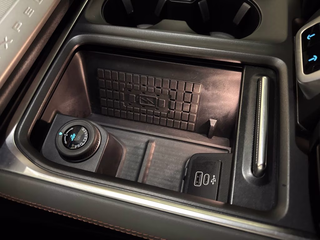 2025 Black Metallic Ford Expedition Max Active RWD SUV