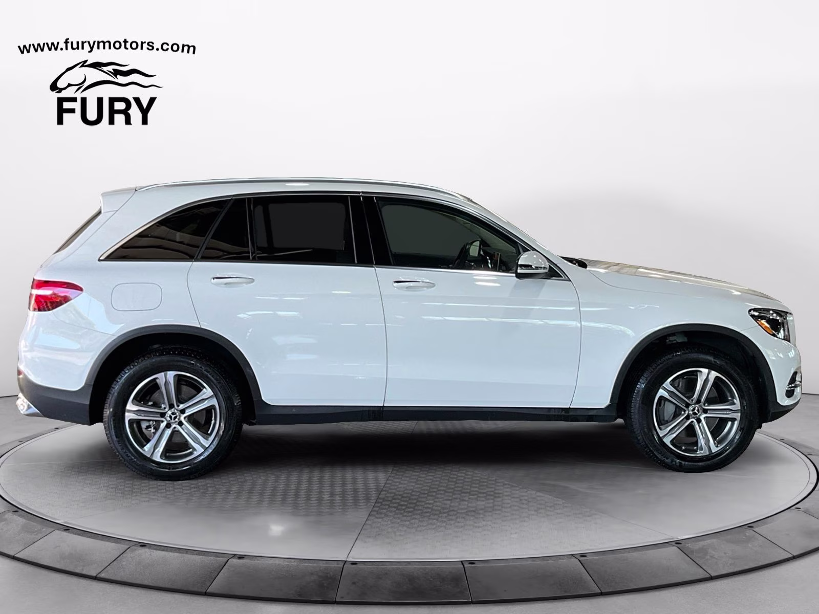 Used 2018 Mercedes-Benz GLC GLC300 with VIN WDC0G4KB8JV092295 for sale in South Saint Paul, Minnesota