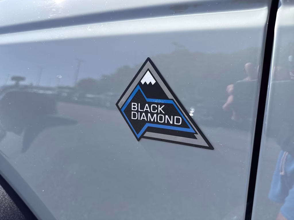 2024 Cactus Ford Bronco Black Diamond 4X4 SUV
