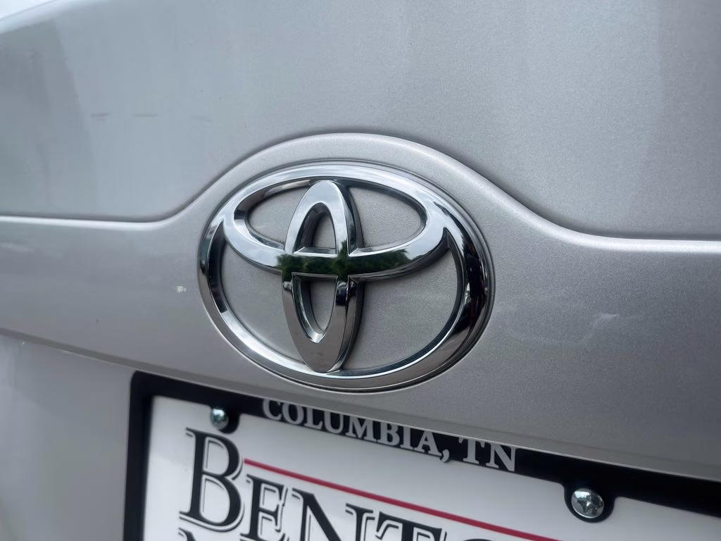 2012 Classic Silver Metallic Toyota Camry LE FWD Sedan
