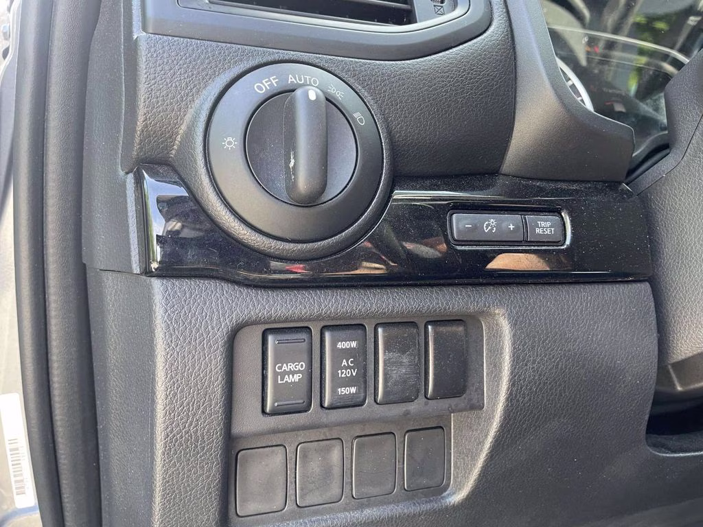 2023 Gun Metallic Nissan Titan SV RWD Truck