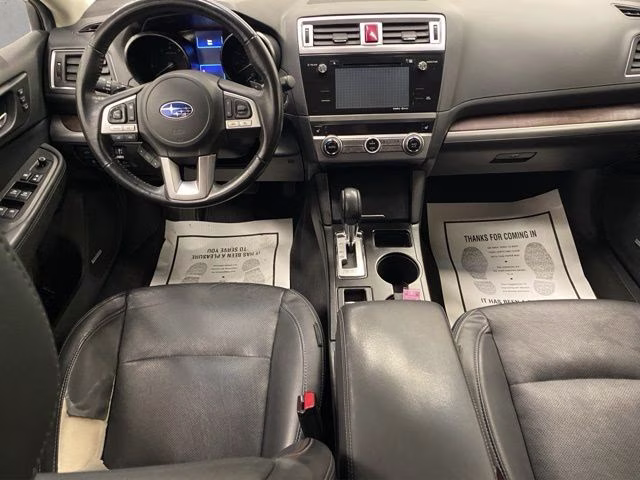 2017 Crystal White Pearl Subaru Outback 2.5i AWD SUV