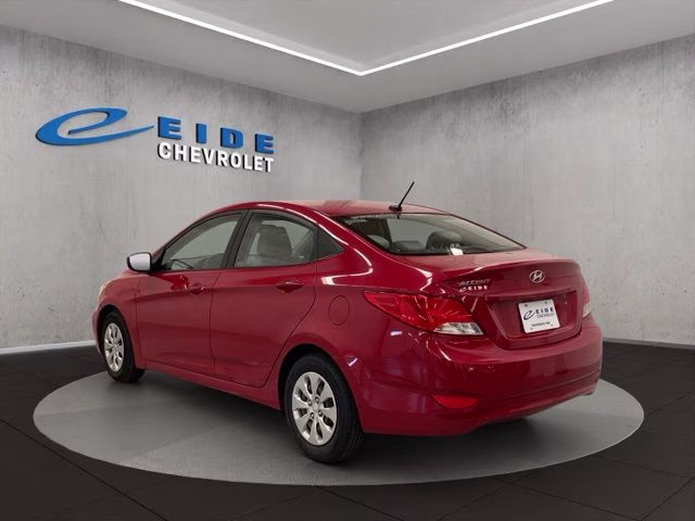 2016 Boston Red Metallic Hyundai Accent SE FWD Sedan