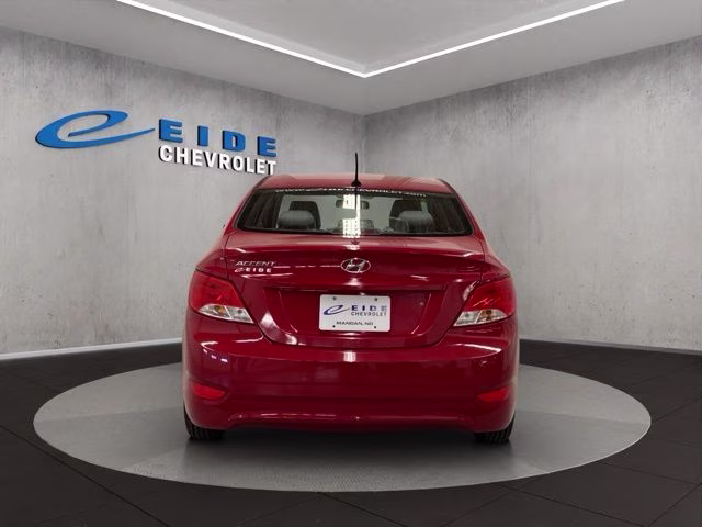 2016 Boston Red Metallic Hyundai Accent SE FWD Sedan
