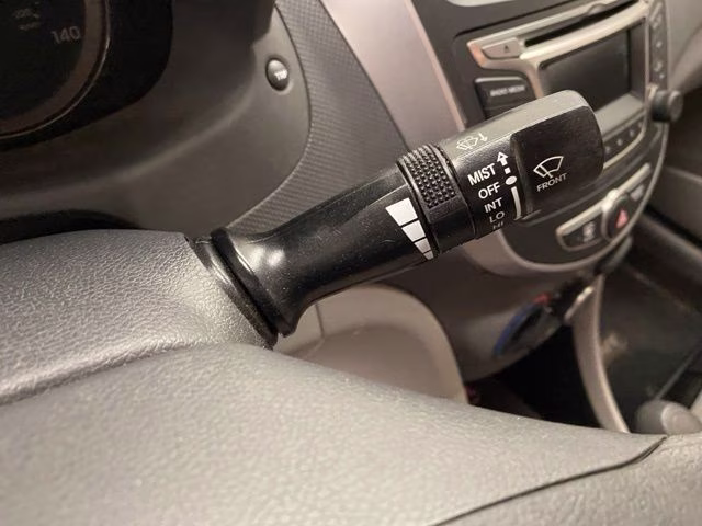2016 Boston Red Metallic Hyundai Accent SE FWD Sedan