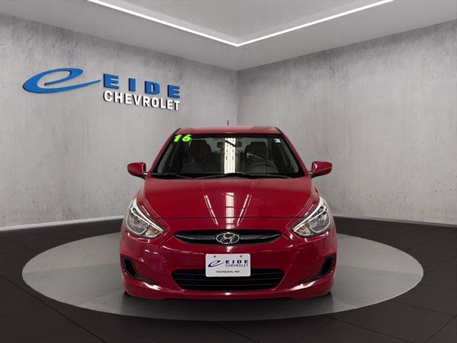 2016 Boston Red Metallic Hyundai Accent SE FWD Sedan