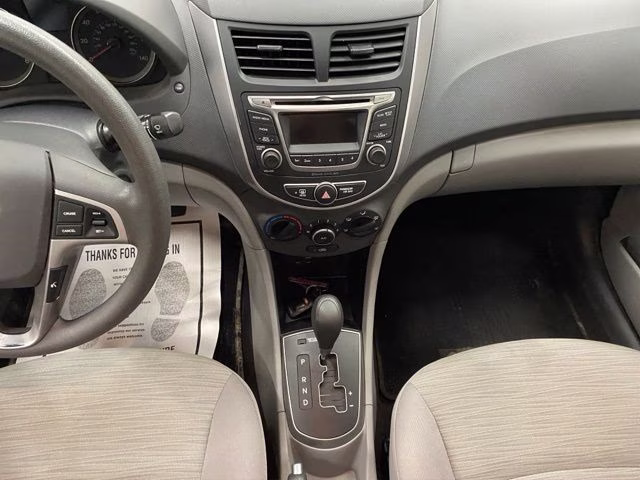 2016 Boston Red Metallic Hyundai Accent SE FWD Sedan