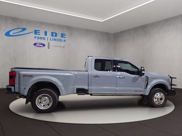 2024 Glacier Gray Metallic TriCoat Ford Super Duty F-450 DRW Platinum 4X4 Truck