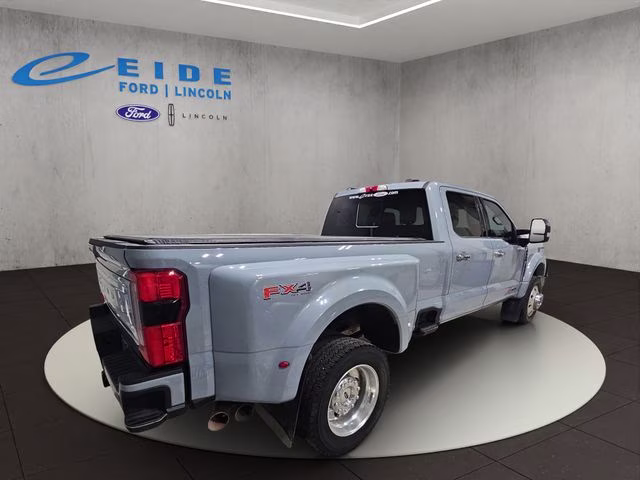 2024 Glacier Gray Metallic TriCoat Ford Super Duty F-450 DRW Platinum 4X4 Truck