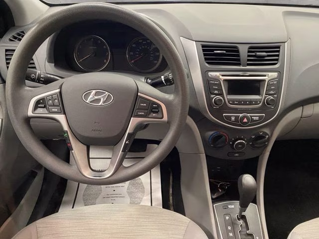 2016 Boston Red Metallic Hyundai Accent SE FWD Sedan