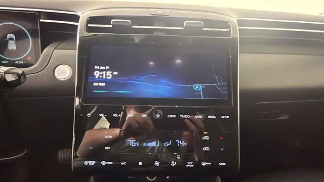 2023 Shimmering Silver Hyundai Tucson Hybrid Limited AWD SUV