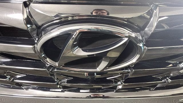 2023 Shimmering Silver Hyundai Tucson Hybrid Limited AWD SUV